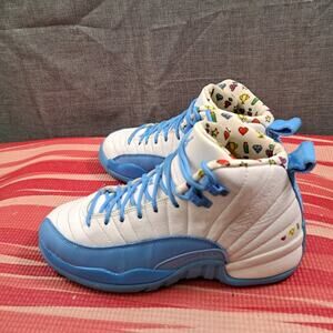 %Nike 5Y/W6.5 Air Jordan 12 University Blue UNC Emoji GS Sneakers / AJ10
